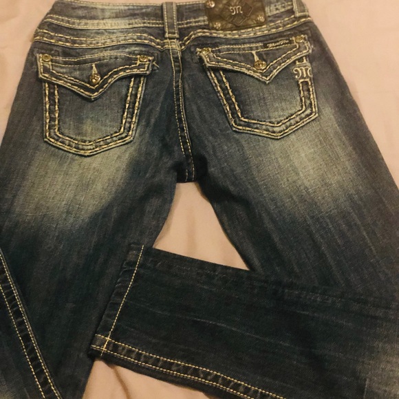 Jean - Picture 2 of 4